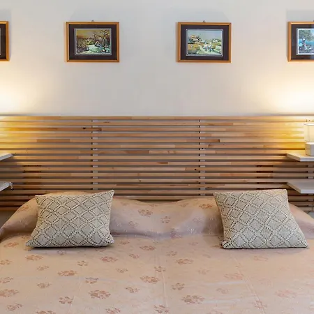 Corbei شقة توري ديل بيناكو